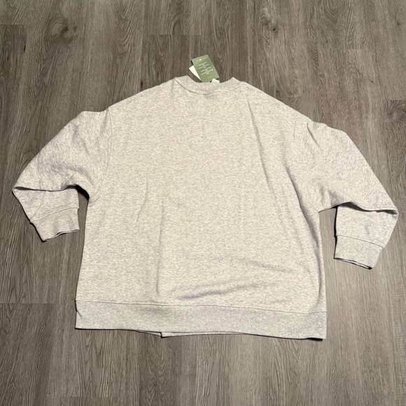 H&M x Peanuts Oversized Snoopy Sweatshirt - Picture 3 of 5